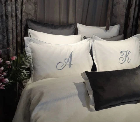 How Cushions Transform Interiors: Soft Luxury That Speaks Volumes
